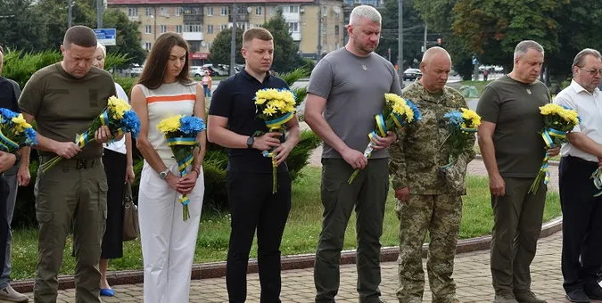 У Луцьку відзначили День української державності (фото)