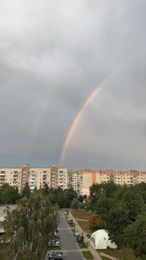 У небі над Луцьком «спіймали» подвійну веселку (фото)