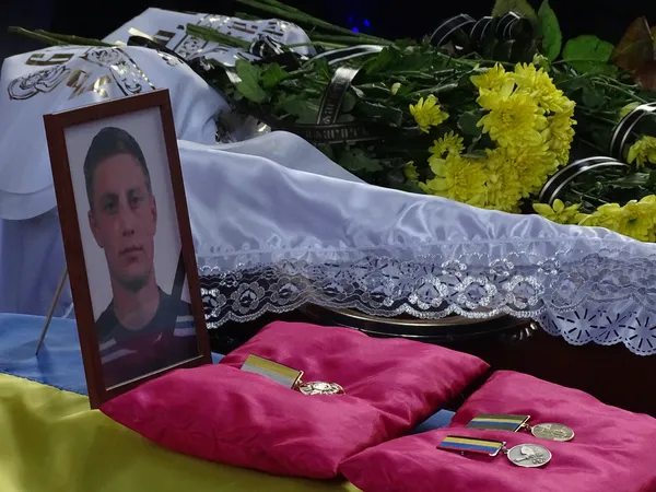 На Волині провели в останню дорогу Олександра Ворсіна (фото)