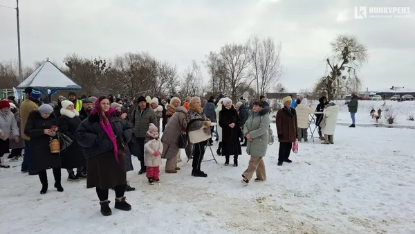 Водохреще у Луцьку: в центрі освятили воду в Стиру