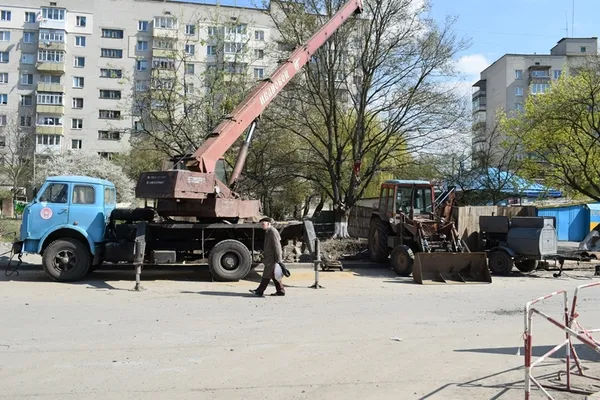 Сказали,  коли на ЛПЗ з'явиться гаряча вода 