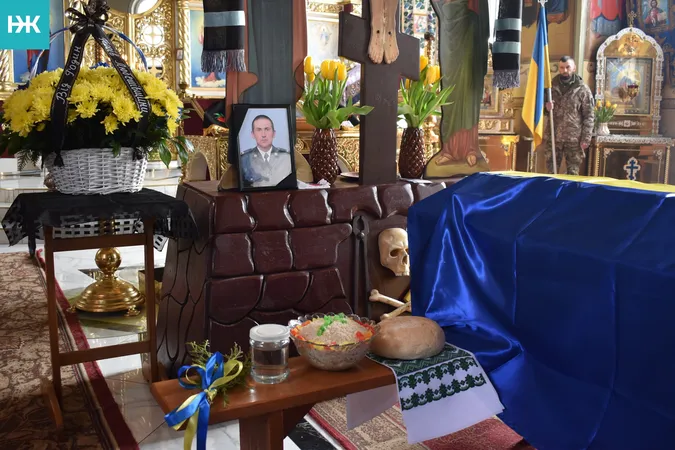 На Волині попрощалися із загиблим прикордонником Андрієм Мартинюком (фото)