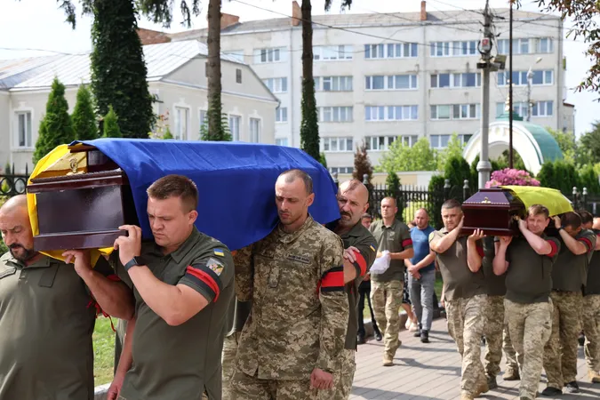 Лучани провели в останню дорогу Юрія Стельмащука та Віталія Бондарука (фото)