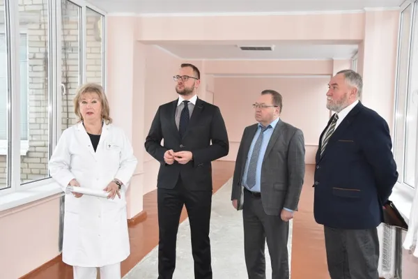 У Луцьку відремонтували перехід між міською клінічною лікарнею і поліклінікою (фото)