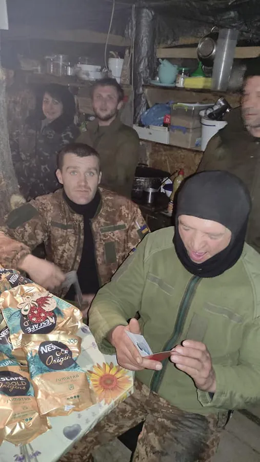 Діти з Волині передали дарунки ровесникам зі Сходу та захисникам (фото)
