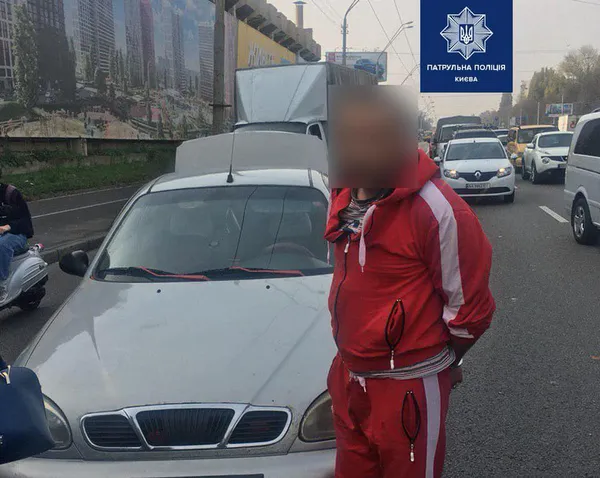 Під Києвом жінка викрала немовля у його матері (фото)