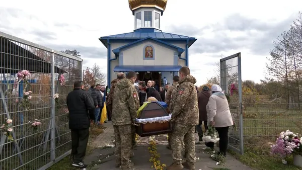 «Надіялися, що живий»: на Волині попрощалися з воїном, зниклим безвісти в Іловайському котлі (фото, відео)