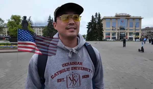Луцькі генделики затестив американець: що йому «зайшло» (відео 18+)