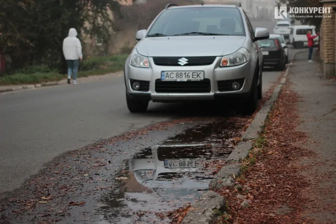 Туманний ранок у Луцьку: 30+ атмосферних фото