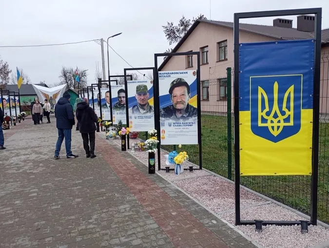 У громаді на Волині відкрили Алею Героїв (фото)