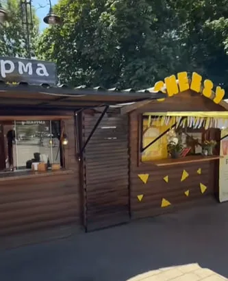 Зірки тіктоку: продають мегапопулярний бізнес у центрі Луцька