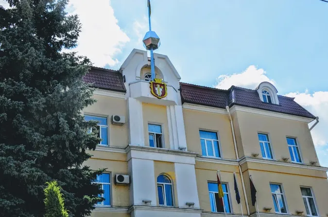 Секретар Луцькради розповіла, коли чекати дострокові вибори мера