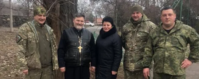 Волинських волонтерів зі смаколиками бійці «Світязя» зустріли борщем (фото)