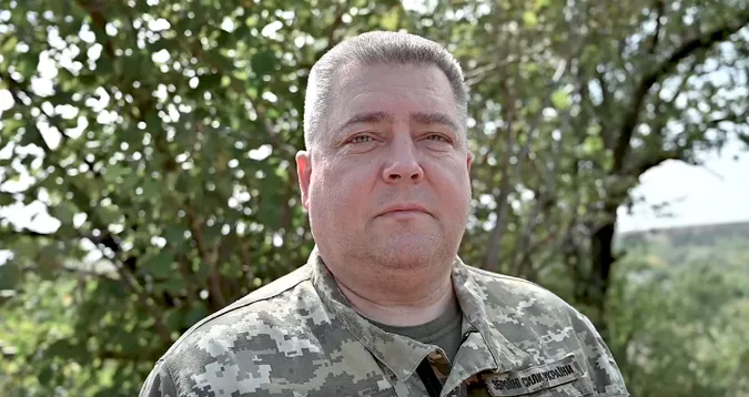 Маючи бронь, пішов добровольцем: директор луцького ліцею служить у ЗСУ (відео)