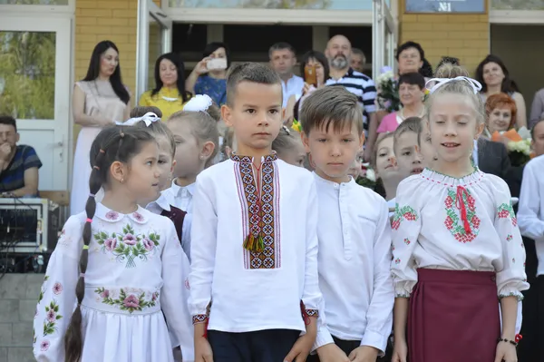 Свято Останнього дзвоника у луцькій школі № 1 (фото, відео)