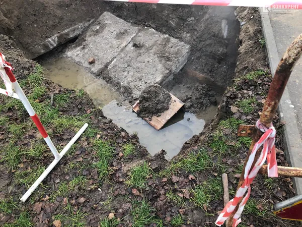 Витоки: у Луцьку на Дубнівській ремонтуватимуть мережі опалення (фото, оновлено)