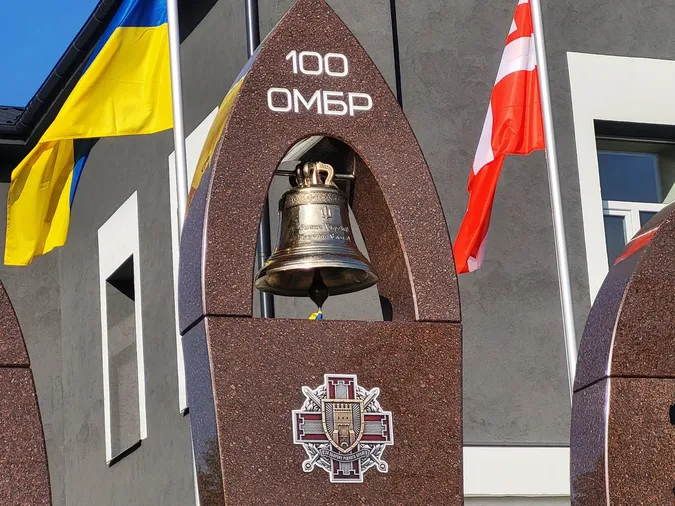 У Ковелі відкрили меморіал на честь полеглих військовослужбовців «Сталевої Сотки» (фото)