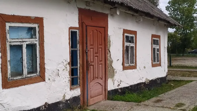 Слідом за Стобихівкою: в Осівці на Волині діти не ходять до аварійної школи (фото)