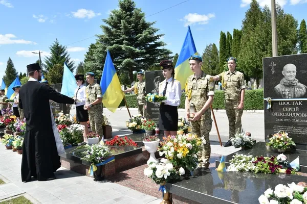У Луцьку вшанували пам'ять бійців, які загинули в АТО (фото)