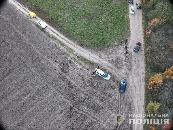 Вбив подружжя та втікав від поліції: деталі про чоловіка, який хотів застрелитись у Луцькому районі