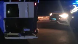 У Луцьку вночі бус протаранив стовпа і перекинувся: водій був п'яний (фото)