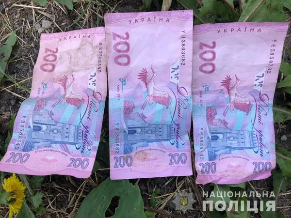 На Волині 57-річний чоловік організував наркобізнес на коноплях (фото)