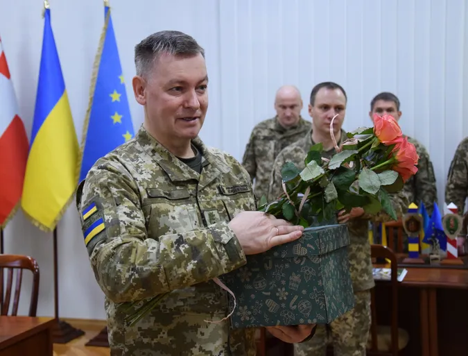 На Волині напередодні свят вручили відзнаки та подарунки прикордонникам, які пройшли ворожий полон (фото)