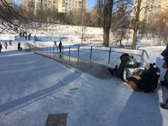 Зимовий парк імені 900-річчя у Луцьку (фото)