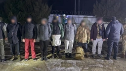 10 тисяч євро за «квиток»: правоохоронці викрили злочинну мережу на кордоні з Румунією (фото)