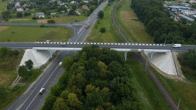 У Прилуцьку відремонтували 108-метровий шляхопровід (фото)
