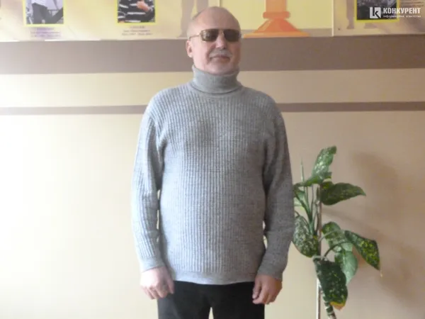 «Вчителювання дало мені відчуття того, що я комусь потрібен», – незрячий вчитель історії з Луцька
