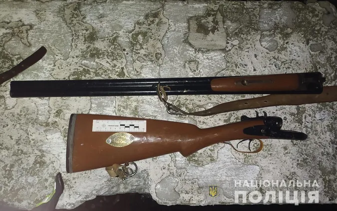 У Рожищі хуліган стріляв з рушниці по електроопорах (відео)