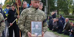 На Волині громада попрощалася із 30-річним Героєм Романом Пилипчуком (фото)