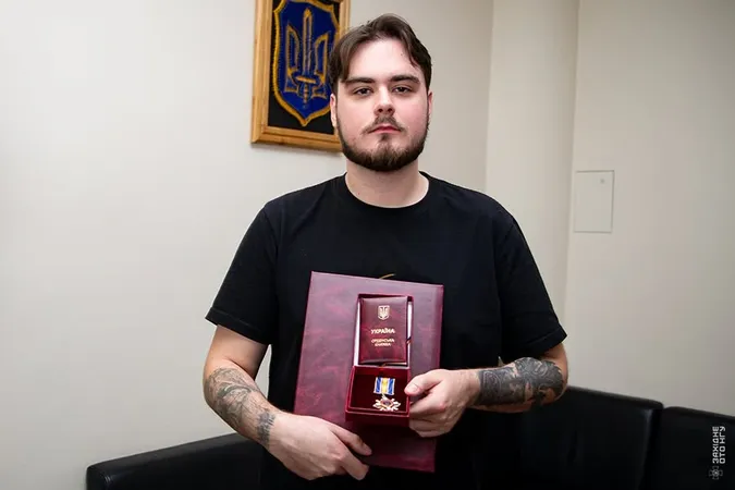 На Волині родинам полеглих нацгвардійців вручили державні нагороди (фото)