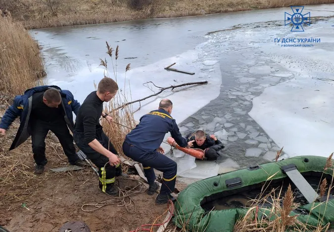У Нововолинську втопився хлопчик, двох дітей вдалося врятувати (відео)