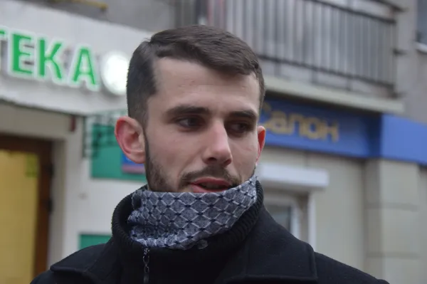 Vox populi: чи допоможуть українцям «тимчасові права» і 50 км/год (фото)