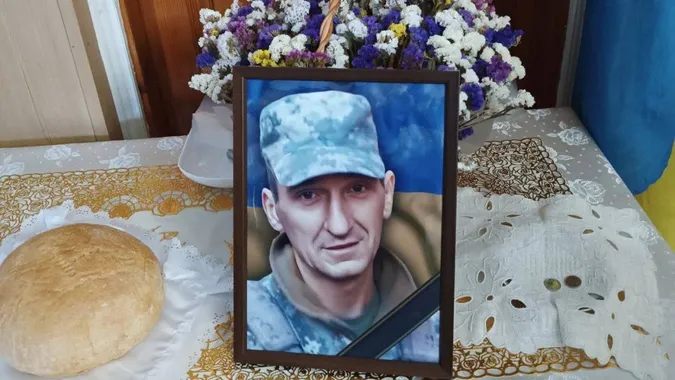 На Волині попрощалися з полеглим воїном Анатолієм Горайчуком (фото)