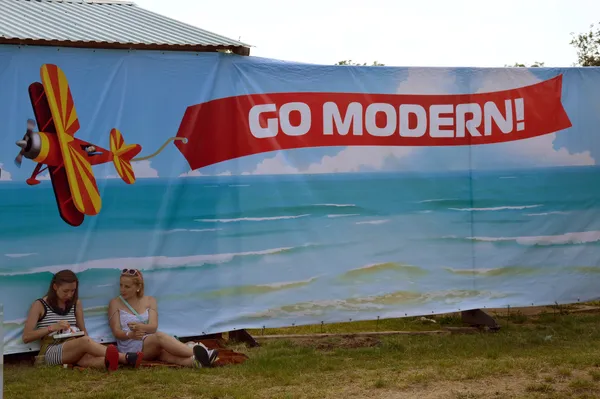 GO Modern!