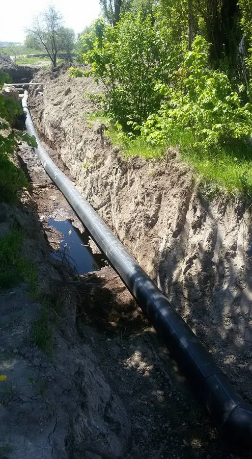 У Луцьку почали боротися зі смородом (фото, відео)
