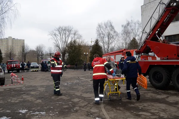 В готелі «Світязь» у Луцьку гасили «пожежу» (фото)