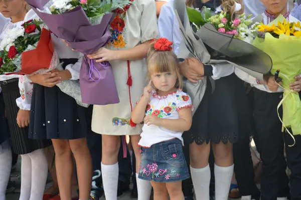 Кульки, танці та перший урок: у Луцьку відкрили школу № 27 (ФОТО)