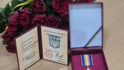 Родині полеглого воїна Дмитра Семенюка з Луцького району вручили його посмертну нагороду (фото)