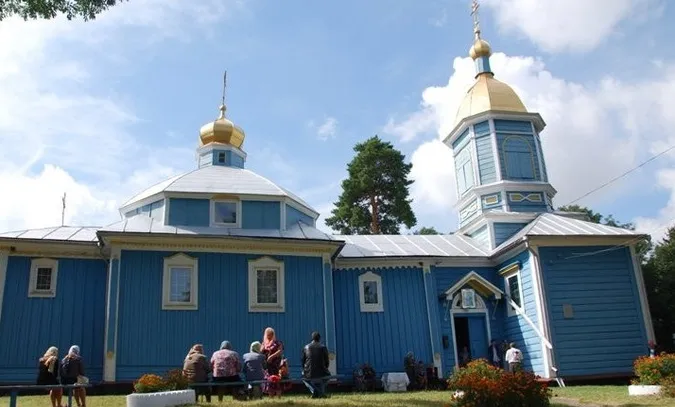 У Шепелі триває конфлікт через храм і церковну хату (відео)