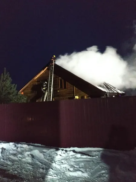 Пожежники розповіли, як гасили «Озерецькі бані» (фото)