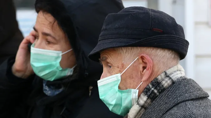 Карантин в Україні продовжать до 30 квітня, – Шмигаль