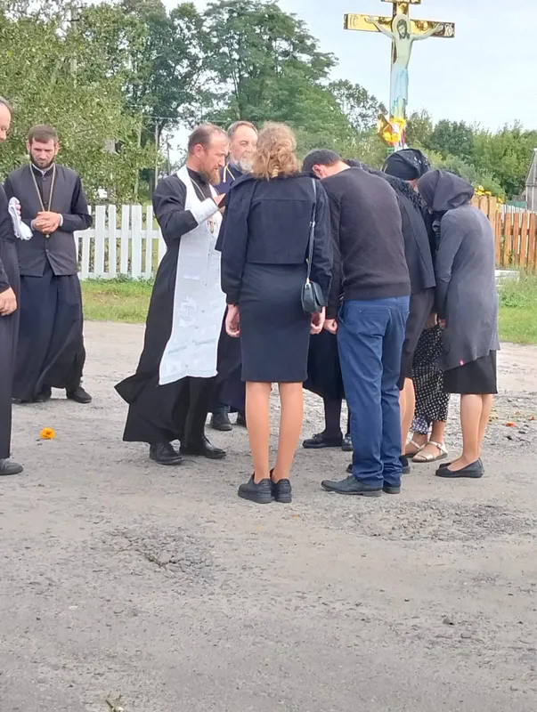 На Волині громада попрощалася з загиблим на Донеччині захисником Андрієм Денисюком