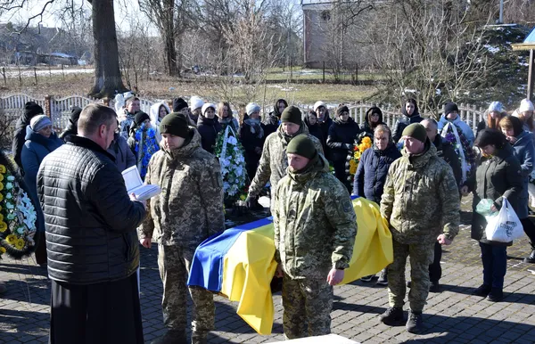 На Волині попрощалися із Героєм Олександром Новосадом (фото)