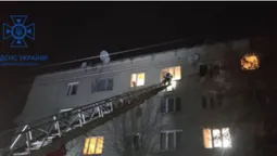 Півторарічна дитина залишилася сама: у Нововолинську випадково зачинилися двері (фото)