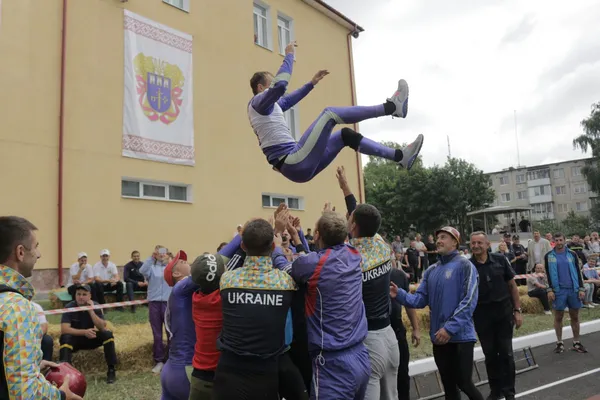 Змагання рятувальників: волинянин піднявся драбиною на «золото» (фото)