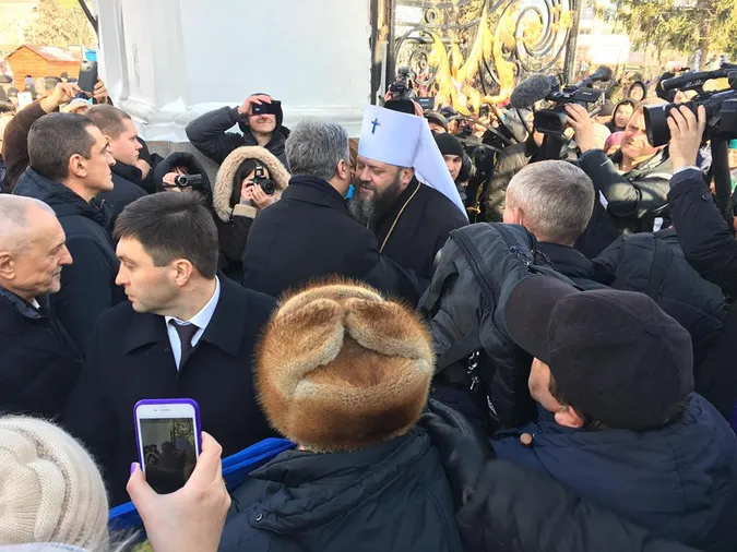 Порошенко подякував Михаїлу за «мужнє рішення» на Соборі
